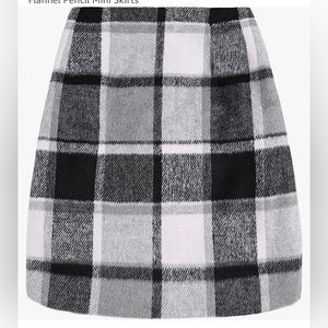 Plaid mini. NWT